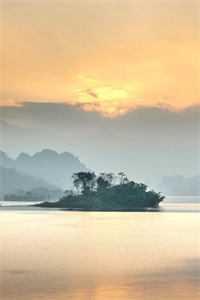 被困火场时可以采用什么求救方法